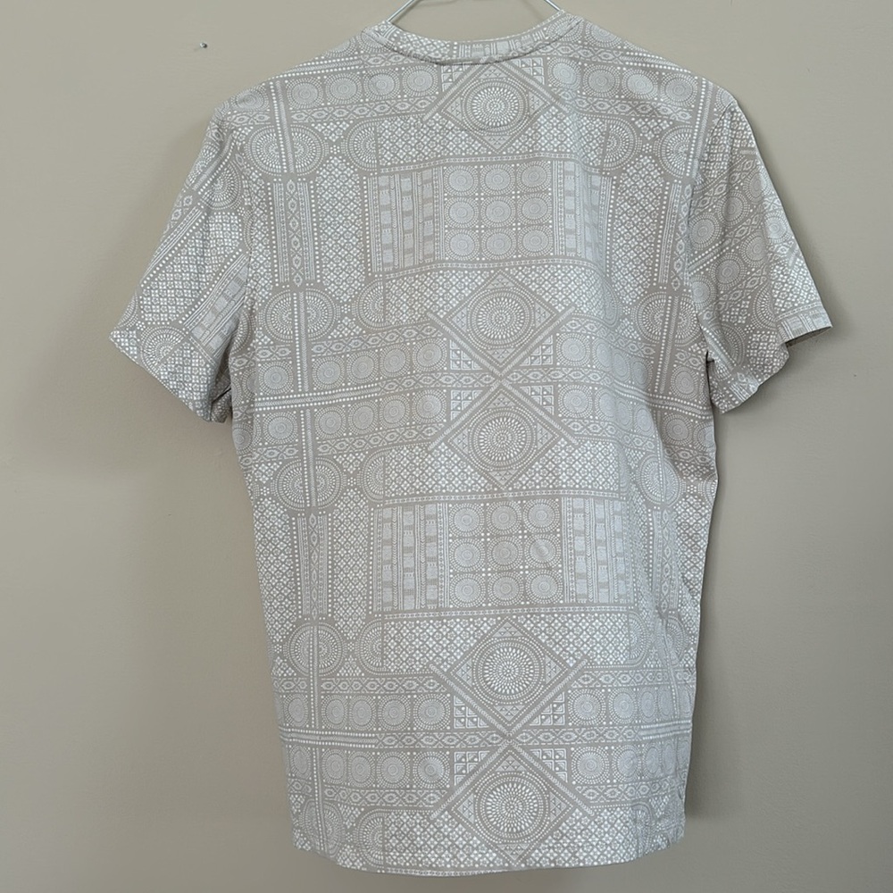 Express T-Shirt - Picture 3 of 3